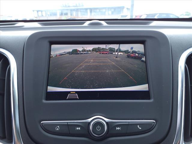 Photo of 2021 White Chevrolet Equinox