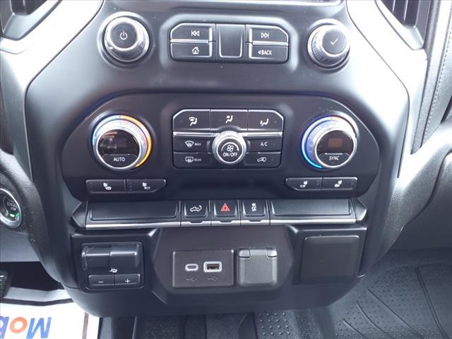 Photo of 2022 Iridescent Pearl Tricoat Chevrolet Silverado 2500
