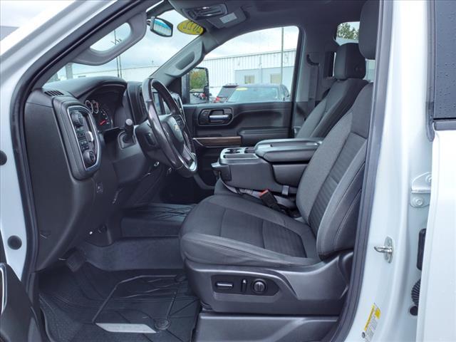 Photo of 2022 Iridescent Pearl Tricoat Chevrolet Silverado 2500