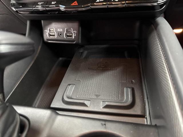 Photo of 2024 White Knuckle Clearcoat Dodge Durango