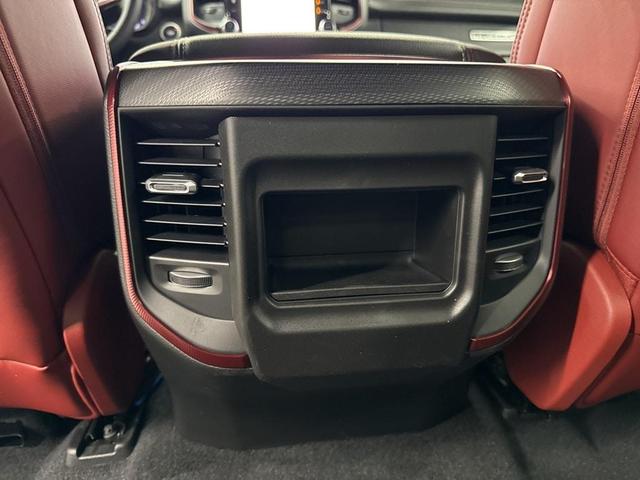 Photo of 2025 Diamond Black RAM 1500