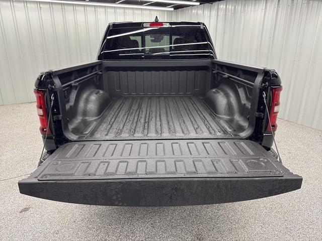 Photo of 2025 Diamond Black RAM 1500