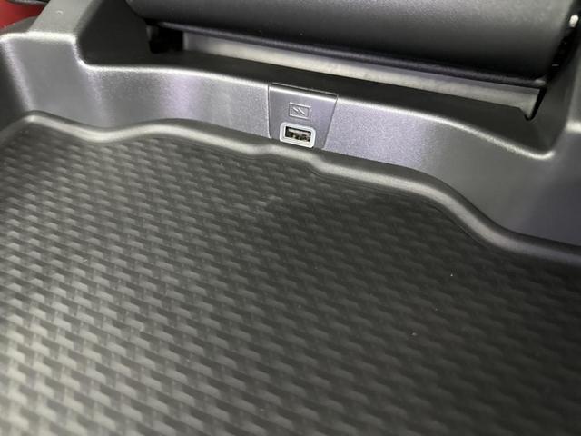 Photo of 2025 Bright White Clearcoat RAM 1500