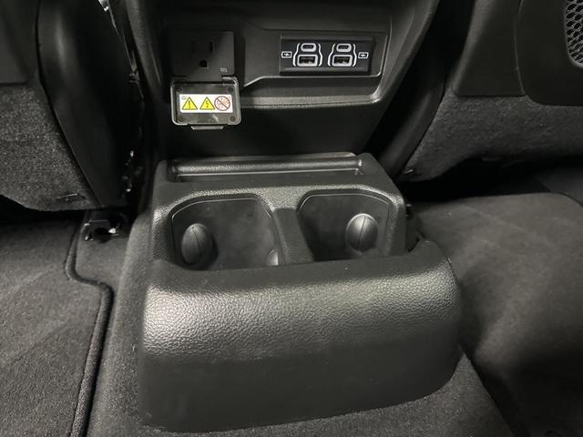 Photo of 2024 Bright White Clearcoat Jeep Grand Cherokee L
