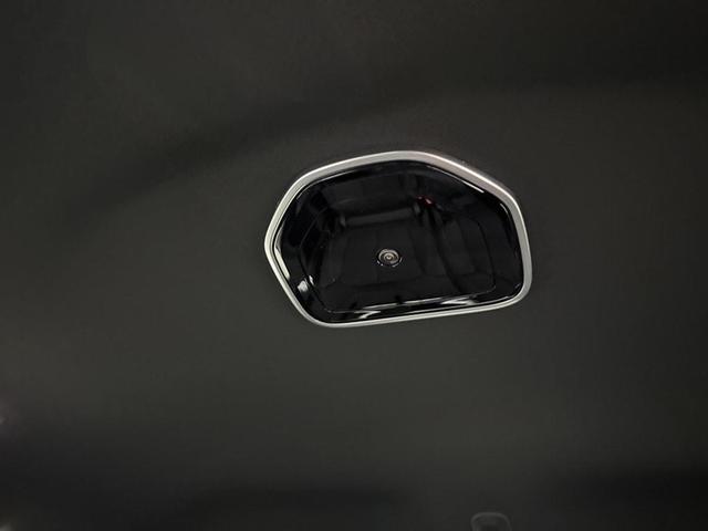 Photo of 2025 Diamond Black Jeep Grand Cherokee L