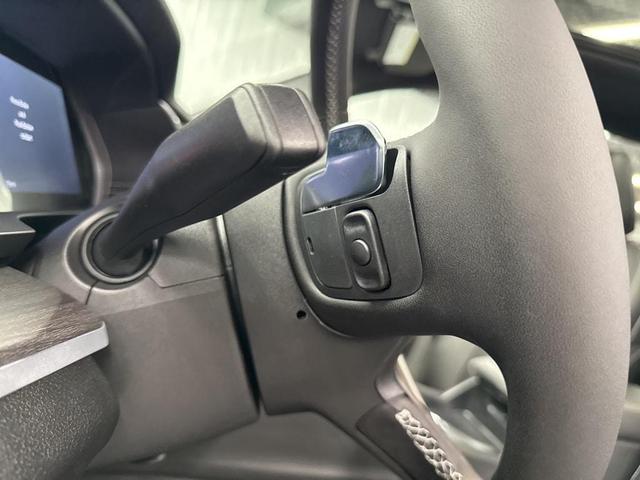 Photo of 2025 Diamond Black Jeep Grand Cherokee L