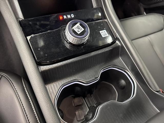 Photo of 2025 Metallic Jeep Grand Cherokee L