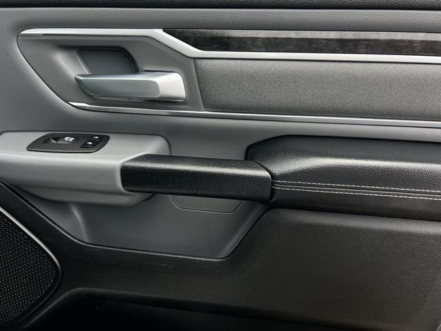 Photo of 2022 Bright White Clearcoat RAM 1500
