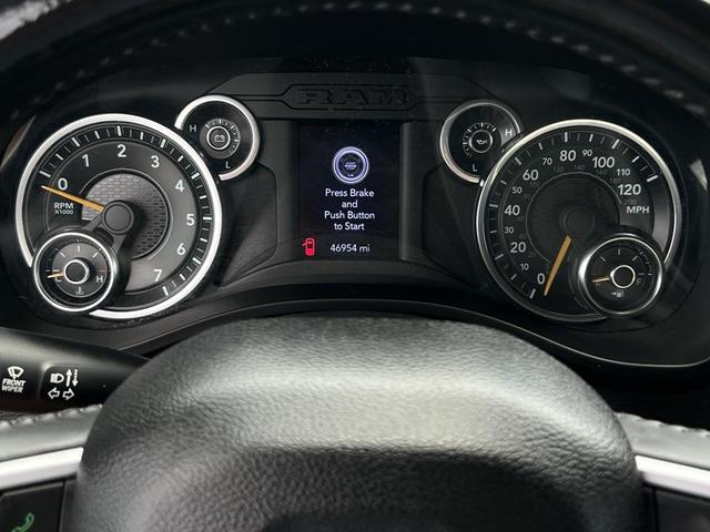 Photo of 2022 Bright White Clearcoat RAM 1500