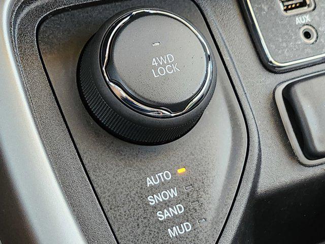 Photo of 2020 Redline Pearlcoat Jeep Compass