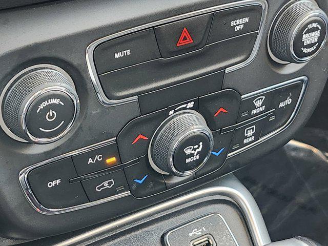 Photo of 2020 Redline Pearlcoat Jeep Compass