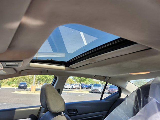 Photo of 2023 Super Black Nissan Altima