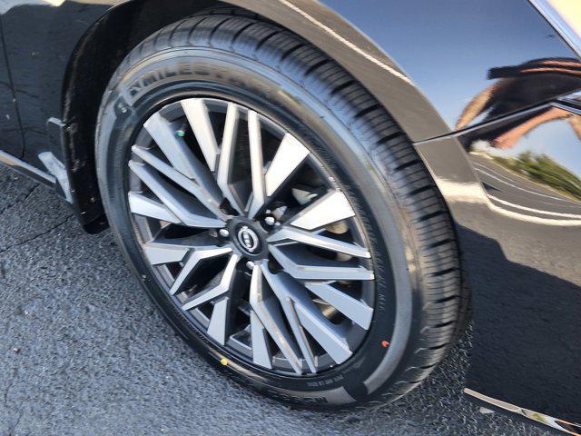 Photo of 2023 Super Black Nissan Altima
