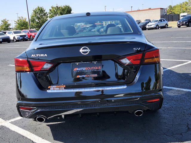 Photo of 2023 Super Black Nissan Altima