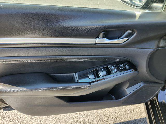 Photo of 2023 Super Black Nissan Altima