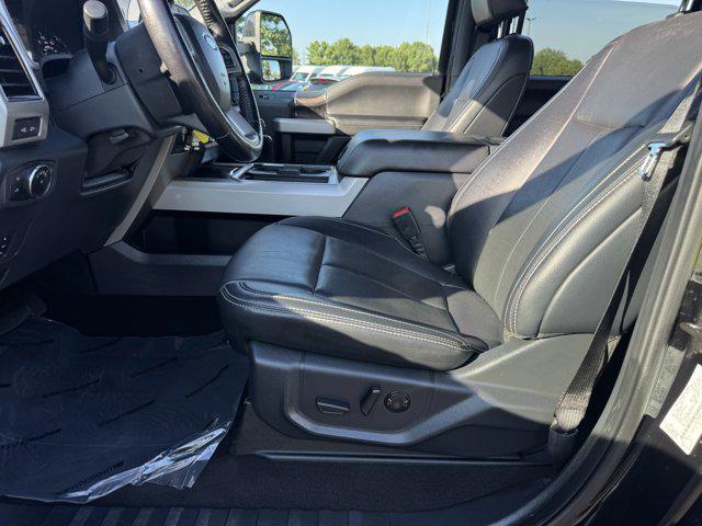Photo of 2022 Agate Black Metallic Ford F-250