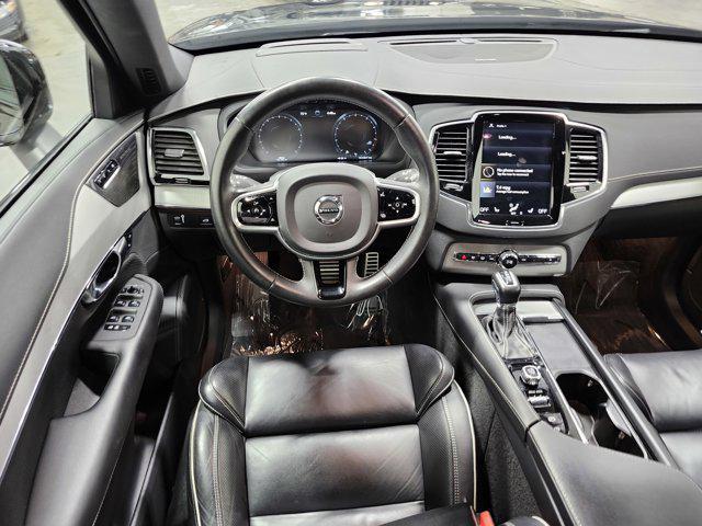 Photo of 2021 Onyx Black Metallic Volvo XC90