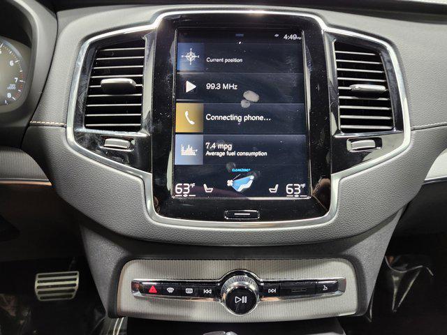 Photo of 2021 Onyx Black Metallic Volvo XC90