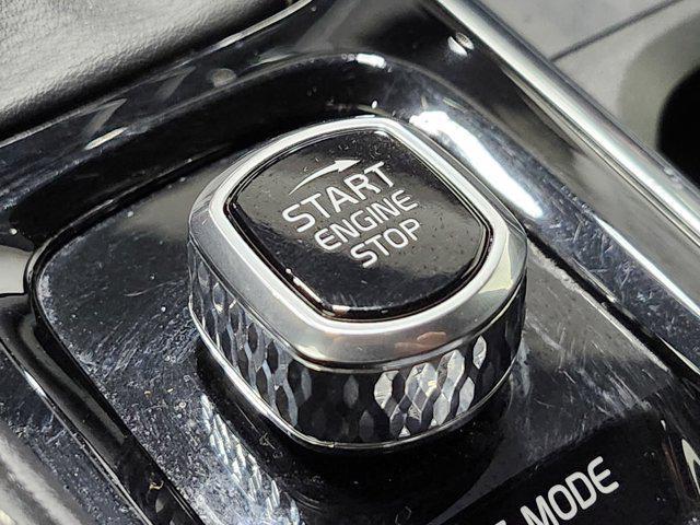 Photo of 2021 Onyx Black Metallic Volvo XC90
