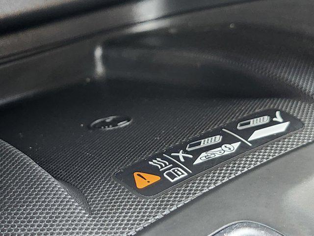 Photo of 2021 Midnight Blue Metallic Chevrolet Equinox