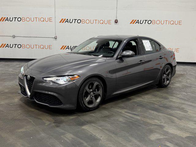 Photo of 2017 Vesuvio Gray Metallic Alfa Romeo Giulia