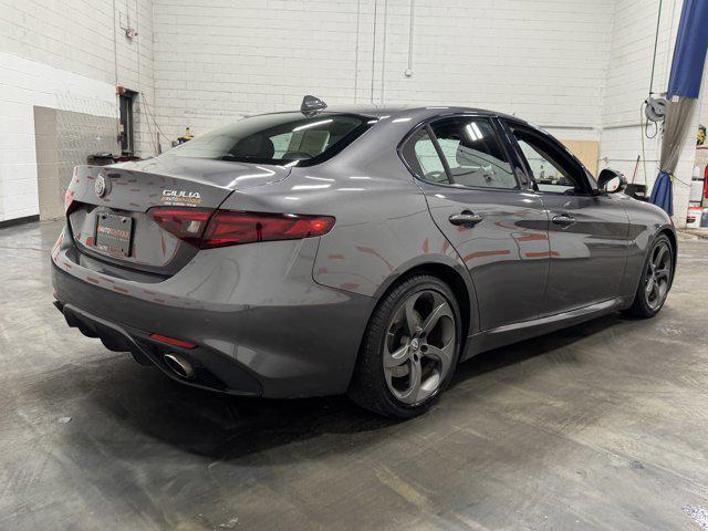 Photo of 2017 Vesuvio Gray Metallic Alfa Romeo Giulia