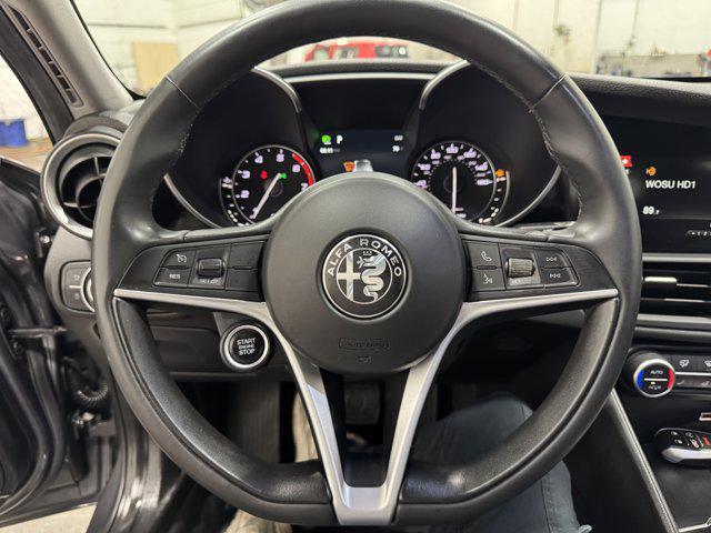 Photo of 2017 Vesuvio Gray Metallic Alfa Romeo Giulia