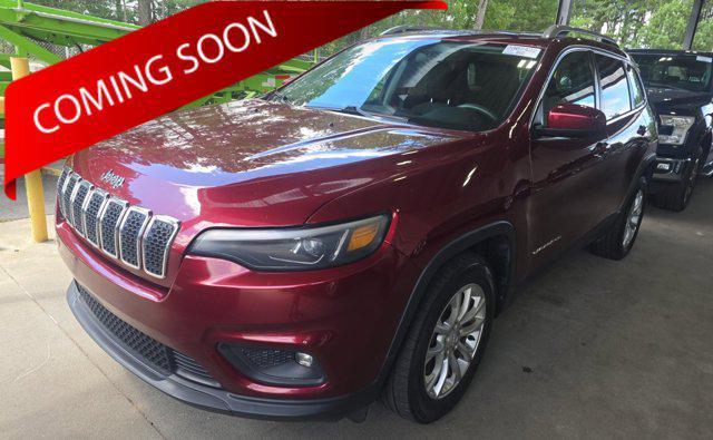 Photo of 2019 Velvet Red Pearlcoat Jeep Cherokee