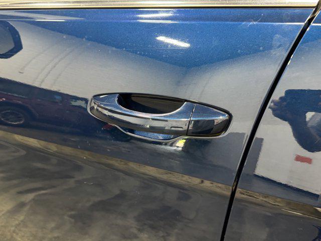 Photo of 2021 Tourmaline Blue Metallic Volkswagen Atlas Cross Sport