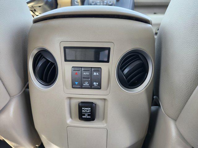 Photo of 2013 Dark Amber Metallic Honda Pilot
