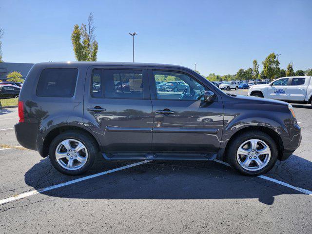 Photo of 2013 Dark Amber Metallic Honda Pilot