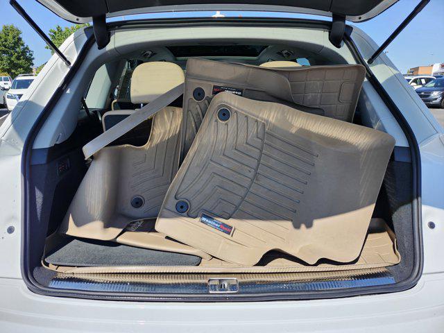 Photo of 2021 Carrara White Audi Q7