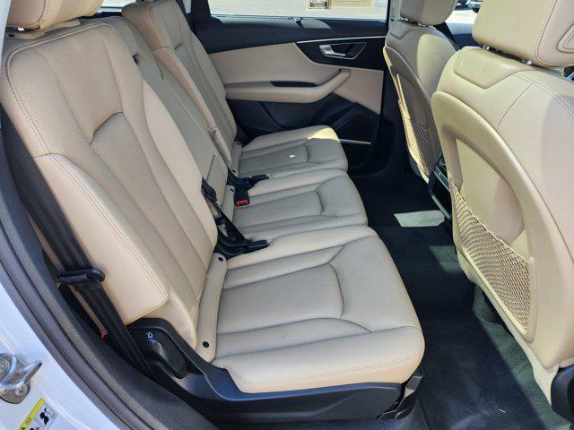 Photo of 2021 Carrara White Audi Q7