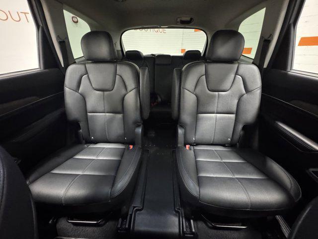 Photo of 2022 Wolf Gray Kia Telluride