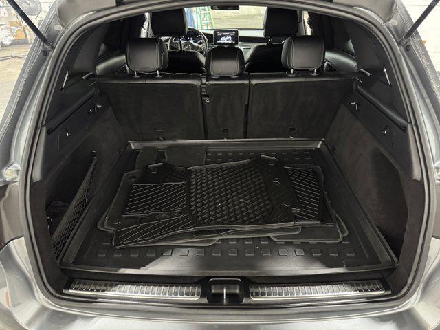 Photo of 2018 Selenite Grey Metallic Mercedes-Benz GLC 300