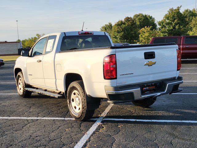 Photo of 2018 Summit White Chevrolet Colorado