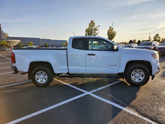 Photo of 2018 Summit White Chevrolet Colorado