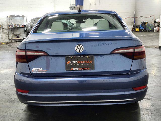 Photo of 2019 Blue Silk Metallic Volkswagen Jetta
