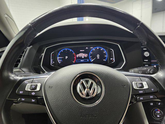 Photo of 2019 Blue Silk Metallic Volkswagen Jetta