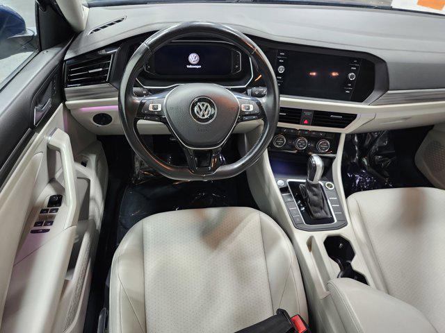 Photo of 2019 Blue Silk Metallic Volkswagen Jetta
