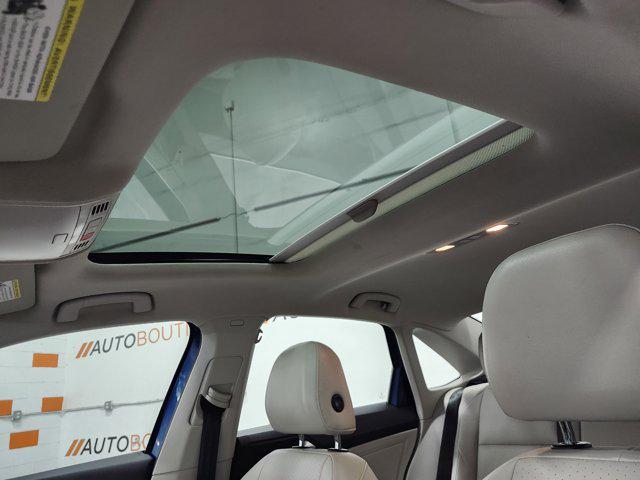 Photo of 2019 Blue Silk Metallic Volkswagen Jetta