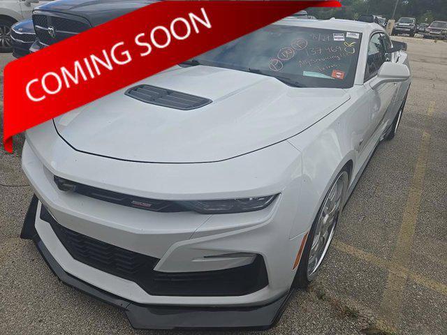 Photo of 2020 Summit White Chevrolet Camaro