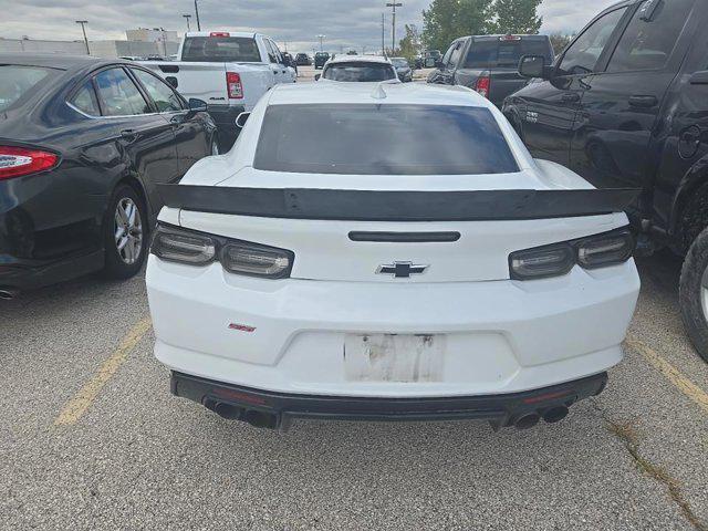 Photo of 2020 Summit White Chevrolet Camaro