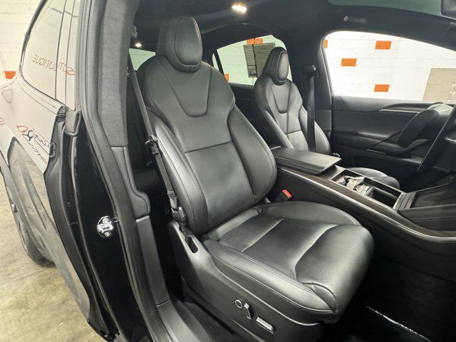 Photo of 2022 Solid Black Tesla Model X