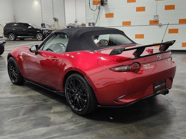 Photo of 2016 Soul Red Metallic Mazda MX-5 Miata