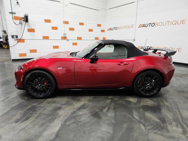 Photo of 2016 Soul Red Metallic Mazda MX-5 Miata