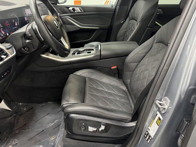 Photo of 2025 Gray BMW X5