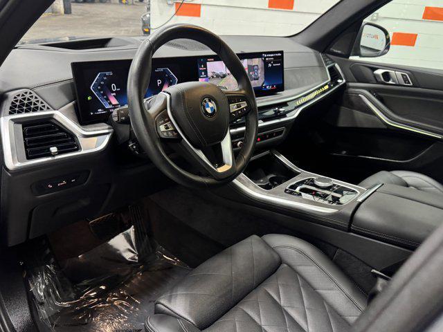 Photo of 2025 Gray BMW X5