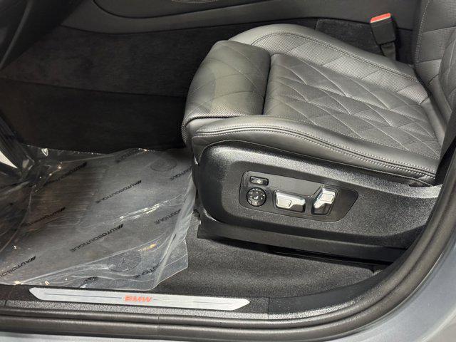 Photo of 2025 Gray BMW X5