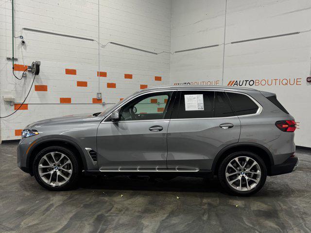 Photo of 2025 Gray BMW X5
